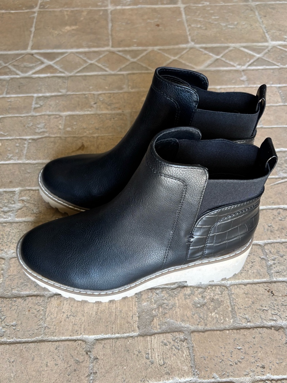 Dolce Vita Rielle black ankle boots. Never worn Stored in closet in box.